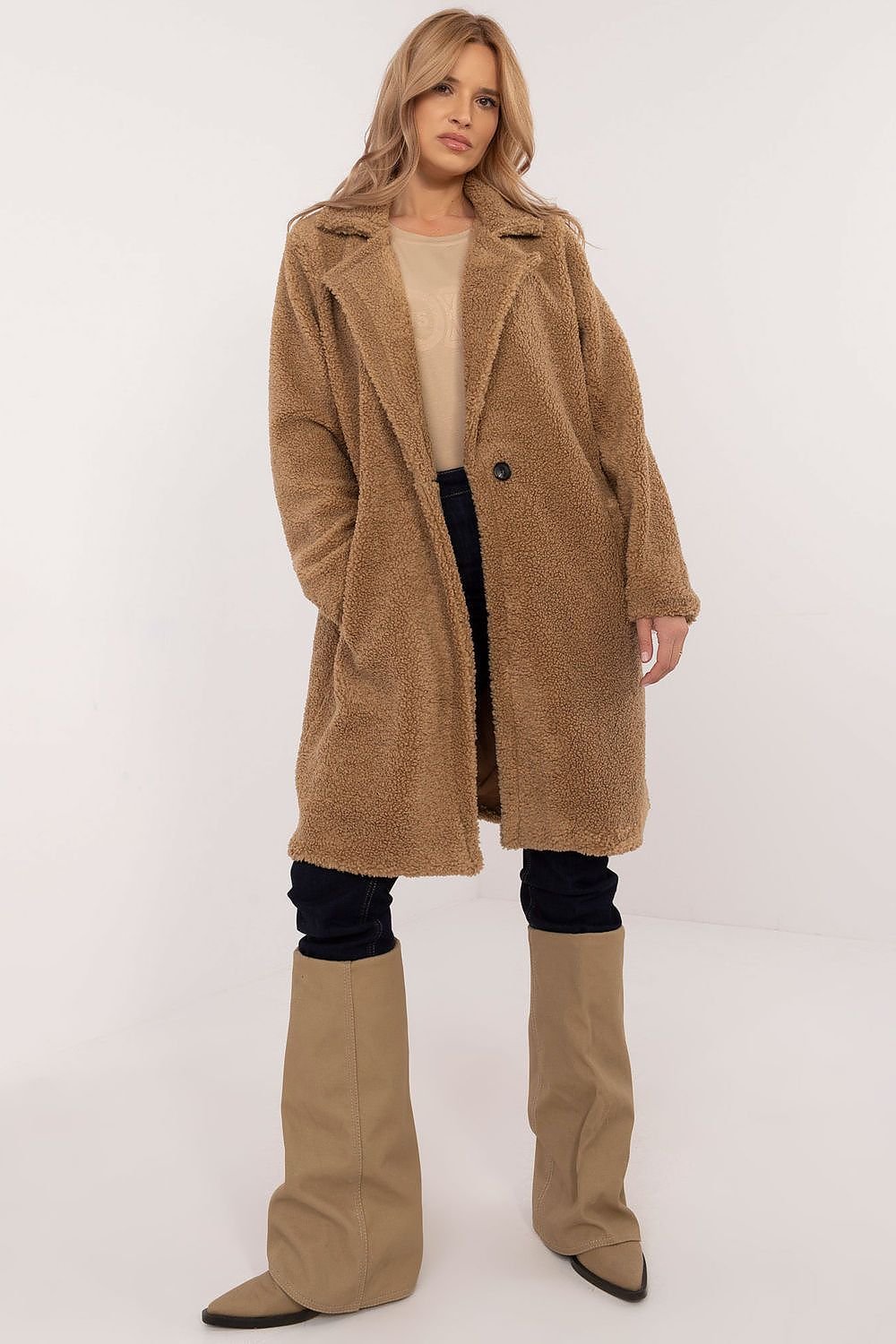 Coat model 203739